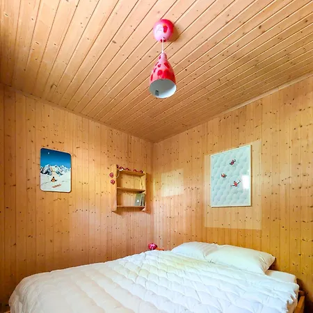 Grand Familial En Pleine Nature A *